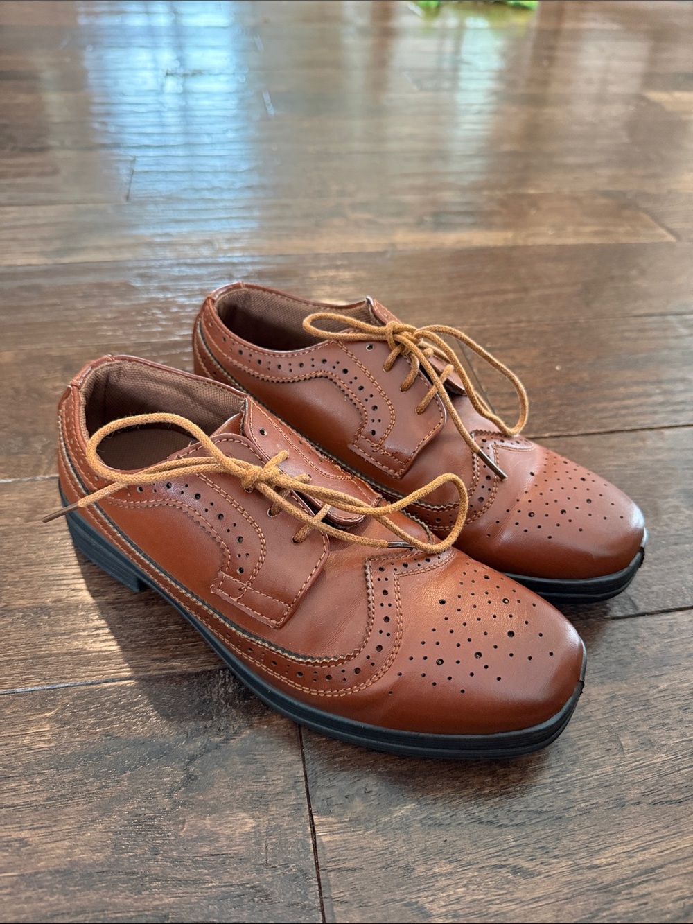 Deer Stags Boys' Tan Brown Wingtip Dress Shoes